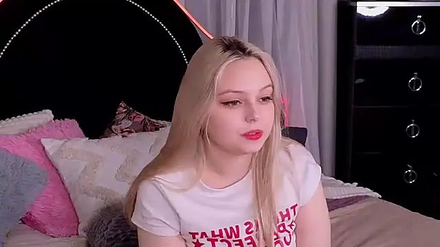 Snapshot of CLAIRE_VOGT chatting on 20, 3, 2025 CLAIRE VOGT online show from 20, 3, 2025