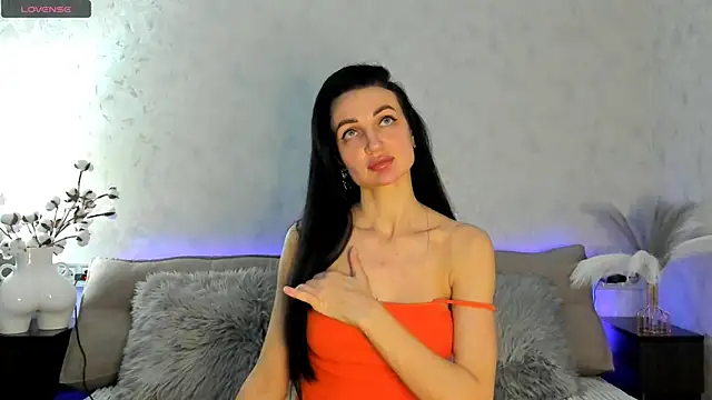 Tina Mart online show from 6, 3, 2025