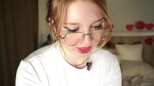 Snapshot of EdlaHames chatting on 17, 2, 2025 EdlaHames online show from 17, 2, 2025