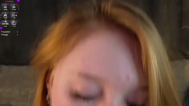 Snapshot of EdlaHames chatting on 12, 3, 2025 EdlaHames online show from 12, 3, 2025