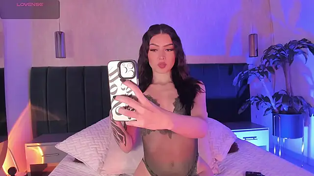 Snapshot of Giselle_royy chatting on 9, 1, 2026 Giselle royy online show from 9, 1, 2026