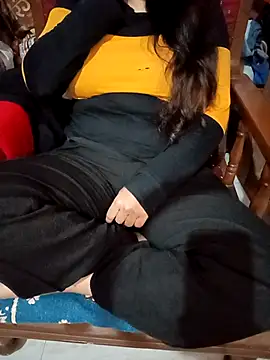 Snapshot of Mannat-222 chatting on 28, 11, 2025 Mannat-222 online show from 28, 11, 2025