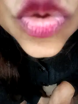 Snapshot of Mannat-222 chatting on 14, 12, 2025 Mannat-222 online show from 14, 12, 2025