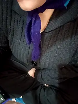 Snapshot of Mannat-222 chatting on 14, 12, 2025 Mannat-222 online show from 14, 12, 2025