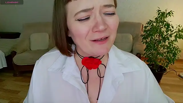 Snapshot of LizaMilfa chatting on 7, 3, 2025 LizaMilfa online show from 7, 3, 2025