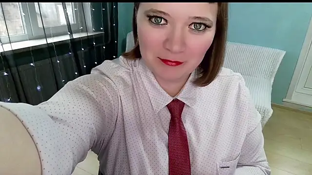 Snapshot of LizaMilfa chatting on 1, 11, 2025 LizaMilfa online show from 1, 11, 2025