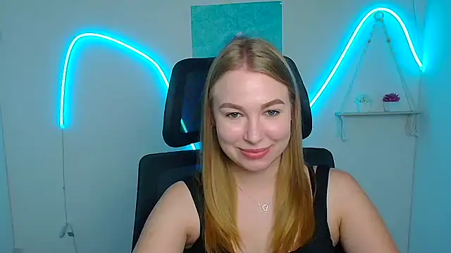 Snapshot of Dana_flowers chatting on 9, 7, 2026 Dana flowers online show from 9, 7, 2026