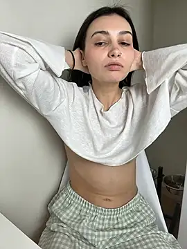 lunalovelee online show from 17, 11, 2025