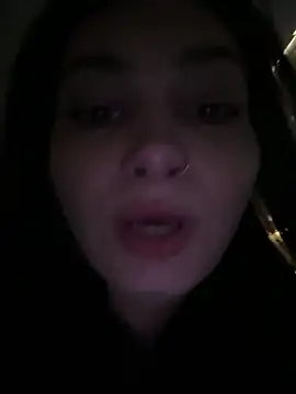 lunalovelee online show from 2, 4, 2026