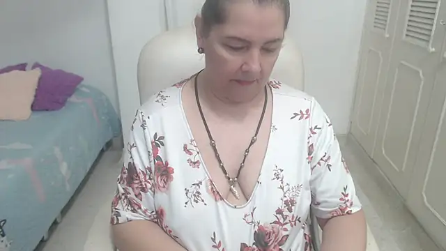 Snapshot of leonela_69 chatting on 15, 7, 2026 leonela 69 online show from 15, 7, 2026
