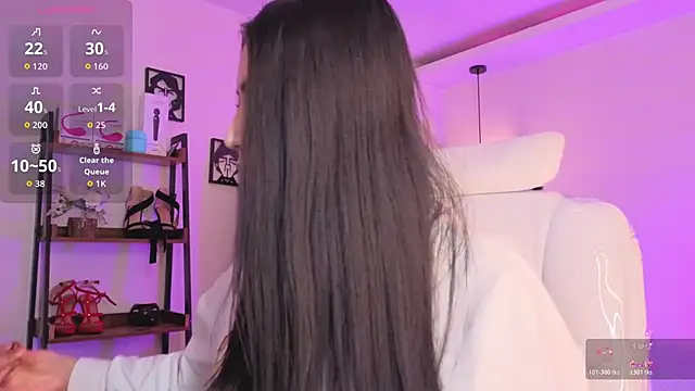 Miller Vanessa  online show from 17, 4, 2026