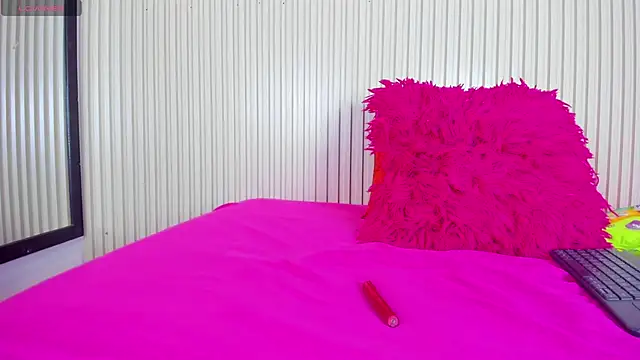 Aida-nicolle online show from 7, 3, 2025