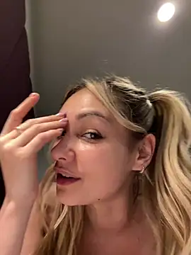 skyemorgan01 online show from 11, 1, 2026