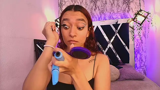 charlotte bluee online show from 21, 10, 2025