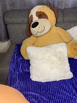 ZafiroKlein online show from 18, 11, 2025