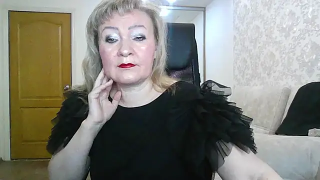 Snapshot of Victoria_secrets_ chatting on 21, 11, 2025 Victoria secrets online show from 21, 11, 2025