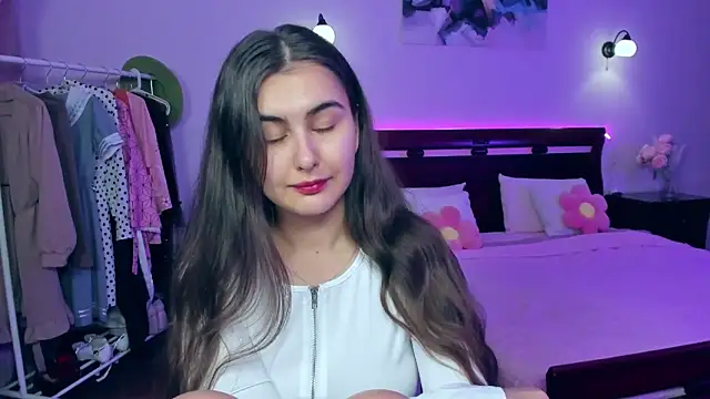 GabriellaMays online show from 14, 2, 2025