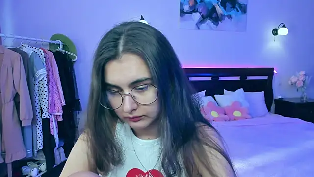 GabriellaMays online show from 19, 2, 2025