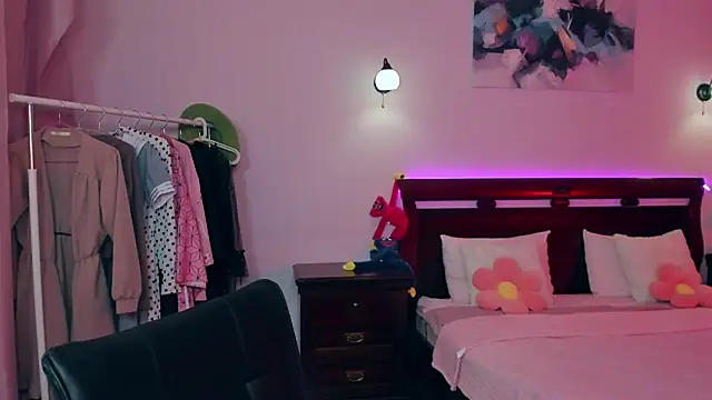 GabriellaMays online show from 20, 2, 2025