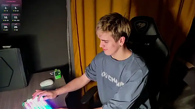 Snapshot of EdwinBlaze chatting on 13, 2, 2025 EdwinBlaze online show from 13, 2, 2025