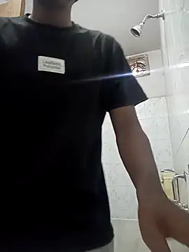 Snapshot of boyyouwant33 chatting on 29, 9, 2025 boyyouwant33 online show from 29, 9, 2025