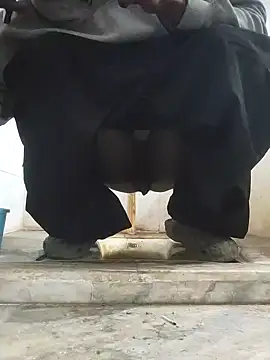 Snapshot of boyyouwant33 chatting on 23, 12, 2025 boyyouwant33 online show from 23, 12, 2025