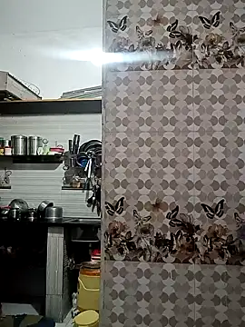 Snapshot of boyyouwant33 chatting on 1, 4, 2026 boyyouwant33 online show from 1, 4, 2026