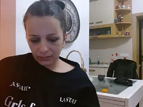 Snapshot of super_girl_1985 chatting on 14, 2, 2025 super girl 1985 online show from 14, 2, 2025