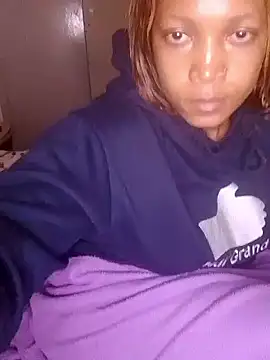 Snapshot of ChloeBab chatting on 17, 11, 2025 ChloeBab online show from 17, 11, 2025