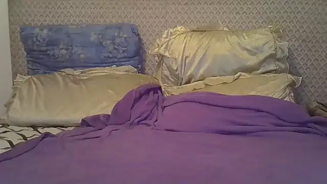 Snapshot of ChloeBab chatting on 18, 12, 2025 ChloeBab online show from 18, 12, 2025