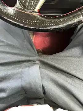 Snapshot of BadboySLR_8899 chatting on 13, 10, 2025 BadboySLR 8899 online show from 13, 10, 2025