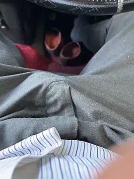 Snapshot of BadboySLR_8899 chatting on 1, 12, 2025 BadboySLR 8899 online show from 1, 12, 2025