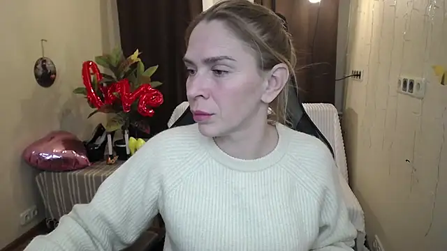 TessaDaybreak online show from 18, 2, 2025