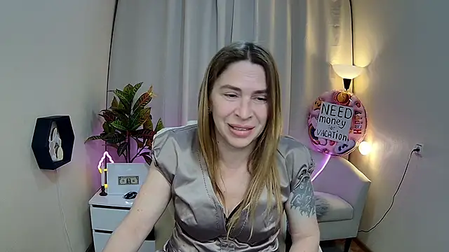 TessaDaybreak online show from 22, 5, 2026