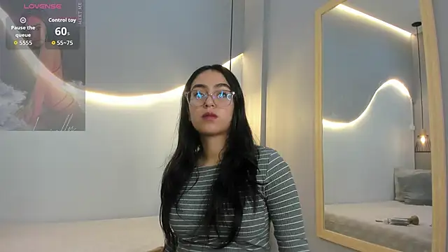 Snapshot of lucelly_15 chatting on 7, 1, 2026 lucelly 15 online show from 7, 1, 2026