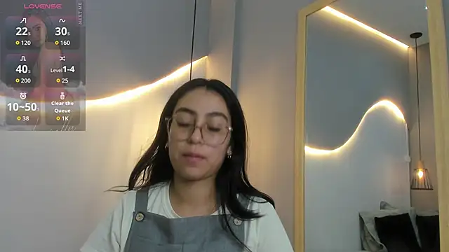 Snapshot of lucelly_15 chatting on 14, 1, 2026 lucelly 15 online show from 14, 1, 2026