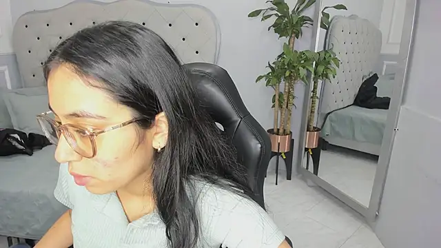 Snapshot of lucelly_15 chatting on 22, 2, 2026 lucelly 15 online show from 22, 2, 2026