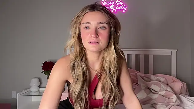 Snapshot of meggsworld chatting on 25, 2, 2025 meggsworld online show from 25, 2, 2025