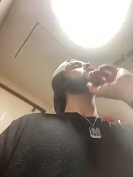 Snapshot of Duhon2317 chatting on 15, 2, 2025 Duhon2317 online show from 15, 2, 2025