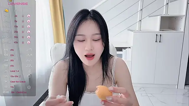 Cassie-20 online show from 15, 3, 2025