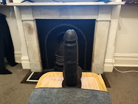 Snapshot of MystiqueRider chatting on 4, 12, 2025 MystiqueRider online show from 4, 12, 2025