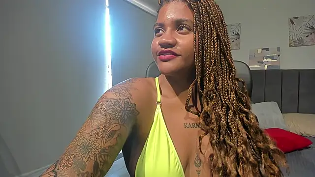 Snapshot of ZahraRose chatting on 11, 3, 2025 ZahraRose online show from 11, 3, 2025