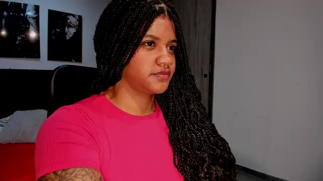 Snapshot of ZahraRose chatting on 28, 9, 2025 ZahraRose online show from 28, 9, 2025