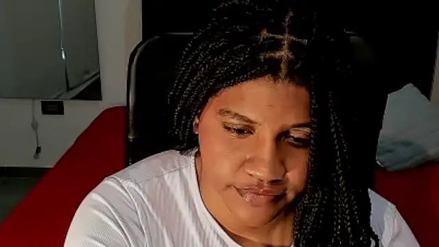 Snapshot of ZahraRose chatting on 15, 10, 2025 ZahraRose online show from 15, 10, 2025