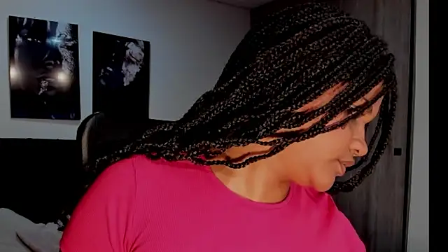 Snapshot of ZahraRose chatting on 17, 10, 2025 ZahraRose online show from 17, 10, 2025