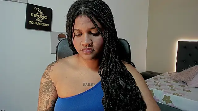 Snapshot of ZahraRose chatting on 22, 10, 2025 ZahraRose online show from 22, 10, 2025