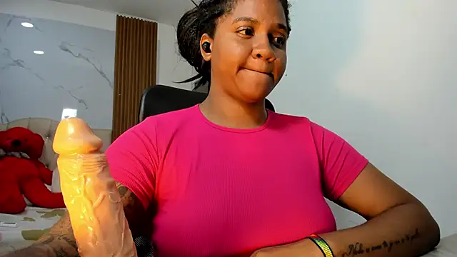 Snapshot of ZahraRose chatting on 15, 1, 2026 ZahraRose online show from 15, 1, 2026