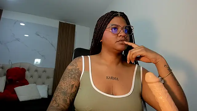 Snapshot of ZahraRose chatting on 18, 2, 2026 ZahraRose online show from 18, 2, 2026