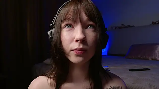 Sindy Juxx online show from 3, 6, 2026