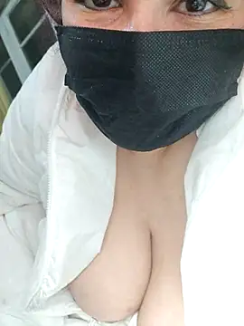 Snapshot of Loly2025 chatting on 24, 2, 2025 Loly2025 online show from 24, 2, 2025